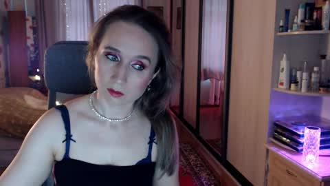 classyinna online show from October 29, 9:44 am