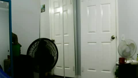 Claudia online show from May 24, 3:39 pm