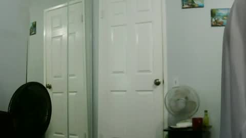 Claudia online show from May 28, 4:04 pm