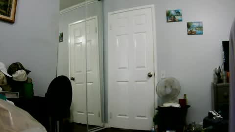 Claudia online show from May 31, 4:03 pm