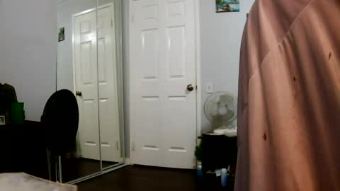 Claudia online show from June 5, 3:07 pm