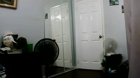 Claudia online show from July 6, 4:20 pm