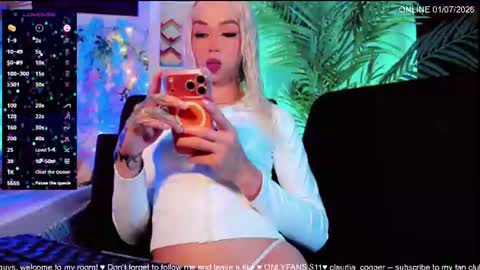 Snapshot of claudia_cooper chatting on July 1, 10:42 pm online show from July 1, 10:42 pm