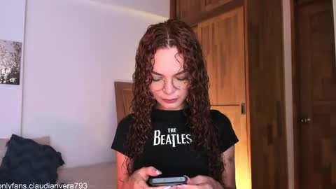 Snapshot of claudiarivera_1 chatting on May 19, 6:36 pm Claudia Rivera online show from May 19, 6:36 pm