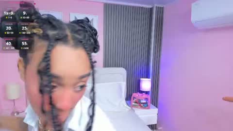 Snapshot of clawdeen__wolf chatting on June 28, 7:31 pm clauwdeen wolf online show from June 28, 7:31 pm