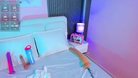 Snapshot of clawdeen__wolf chatting on June 30, 8:43 pm clauwdeen wolf online show from June 30, 8:43 pm