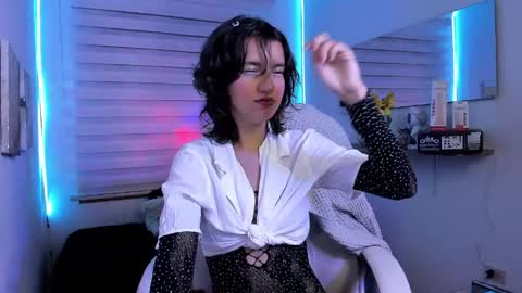 Clawdeen online show from March 29, 3:39 am