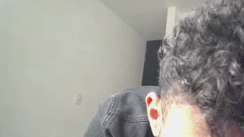 Snapshot of claybrown_ chatting on June 3, 12:19 pm Clay online show from June 3, 12:19 pm