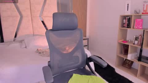 Cleo Adams online show from November 9, 5:39 am