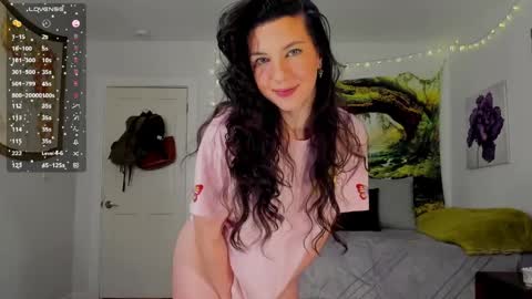 Cleo Schedule Updates online show from April 3, 1:25 am