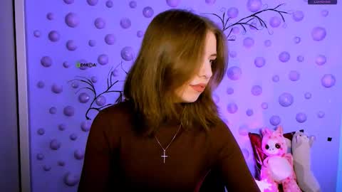 ur Cleo online show from March 11, 9:37 am