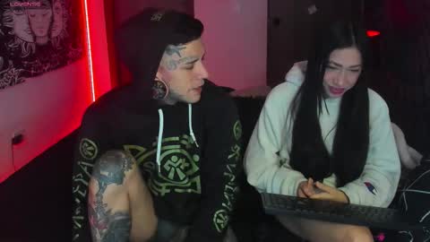 Snapshot of cleosexxx chatting on November 22, 8:13 am cleo y maikol online show from November 22, 8:13 am