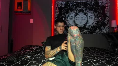 cleo y maikol online show from April 4, 3:05 am