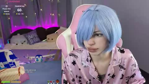 Snapshot of cleotwilight chatting on November 16, 11:27 am Cleo online show from November 16, 11:27 am