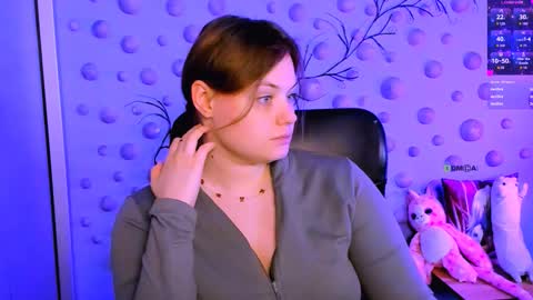 Snapshot of clery_shine chatting on February 13, 9:00 pm clery_shine online show from February 13, 9:00 pm