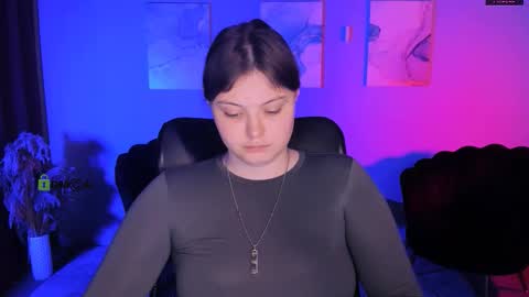 Snapshot of clery_shine chatting on February 21, 10:11 pm clery_shine online show from February 21, 10:11 pm