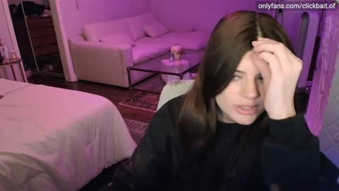 clickbait_ online show from May 1, 6:29 am