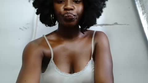 Snapshot of clitxcunt chatting on February 23, 7:00 pm clitxcunt online show from February 23, 7:00 pm