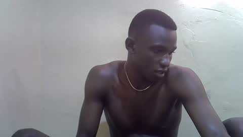 clive_damian online show from March 23, 11:25 am