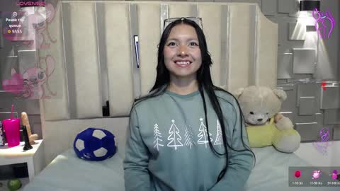 Cloe online show from April 6, 8:32 pm