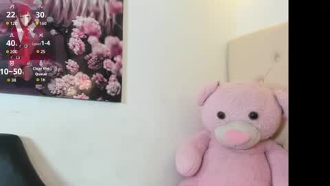 Snapshot of cloe_glace chatting on July 20, 8:00 pm Cloe Glace online show from July 20, 8:00 pm