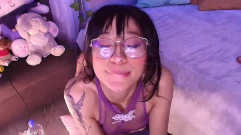 Snapshot of cloe_leeee chatting on December 20, 6:42 am Cloe Leeee online show from December 20, 6:42 am