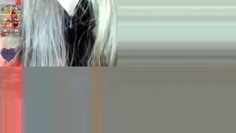 Snapshot of cloe_martinez_ chatting on November 23, 9:25 pm Cloe online show from November 23, 9:25 pm