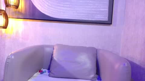 Cloe  online show from October 17, 11:46 am