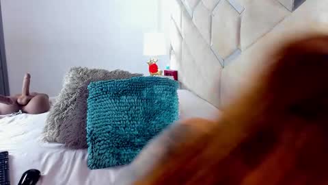 Queen Cloe online show from January 10, 9:05 pm