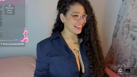 Cloe Bunny online show from April 17, 2:36 am