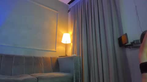 Snapshot of cloedurant chatting on September 18, 8:44 pm cloedurant online show from September 18, 8:44 pm