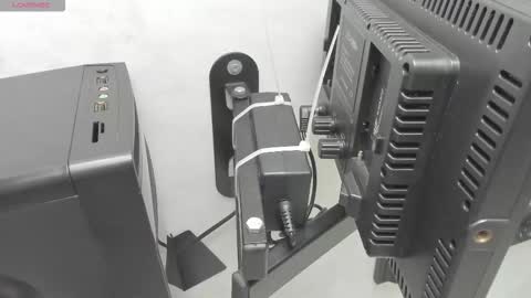 Snapshot of cloedurant chatting on January 15, 4:17 am cloedurant online show from January 15, 4:17 am