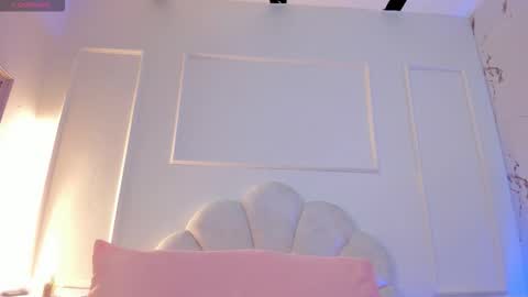 Snapshot of cloedurant chatting on February 5, 7:40 pm cloedurant online show from February 5, 7:40 pm