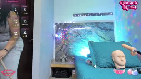 CLOE online show from January 11, 11:23 am