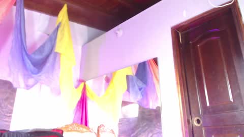 CLOE online show from January 25, 5:40 pm