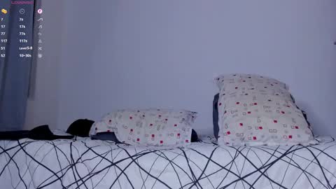 Snapshot of cloudy_pigdude chatting on February 10, 3:46 am CRISTIAN online show from February 10, 3:46 am