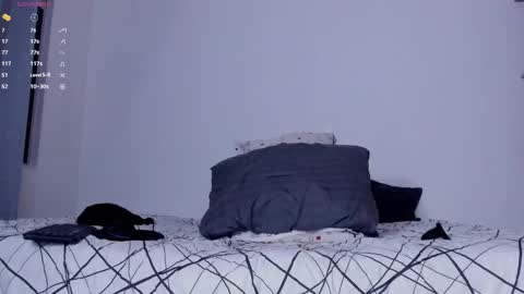 Snapshot of cloudy_pigdude chatting on February 10, 6:53 am CRISTIAN online show from February 10, 6:53 am