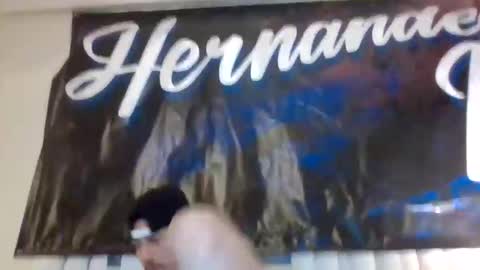 Snapshot of cloudyydayzz chatting on February 23, 10:12 am tallhungandcloudy online show from February 23, 10:12 am