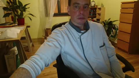 clouplefun online show from December 4, 5:49 am