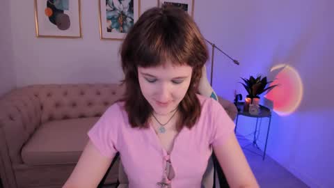  Clover  follow me  online show from December 3, 2:05 pm