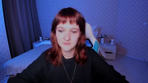  Clover  follow me  online show from December 17, 6:09 pm