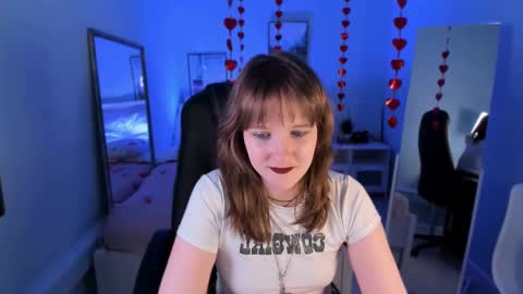  Clover  follow me  online show from February 13, 5:44 pm