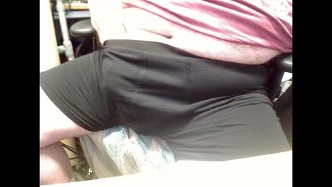 Snapshot of clunk0 chatting on November 17, 11:49 am Clunk online show from November 17, 11:49 am