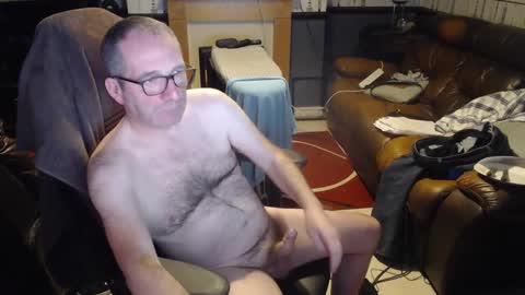 Snapshot of cmac68 chatting on December 11, 7:36 pm Conno Macleod online show from December 11, 7:36 pm