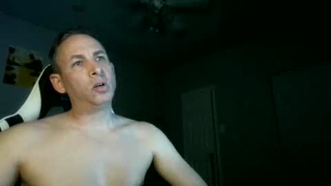 Snapshot of cmypenis chatting on April 26, 5:49 am Master Bates online show from April 26, 5:49 am