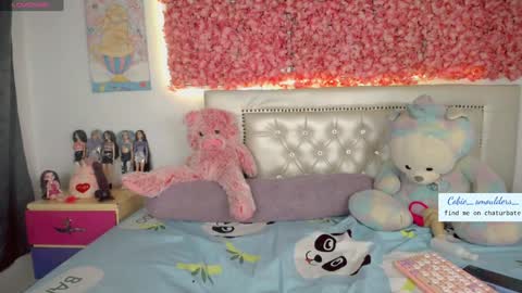 Snapshot of cobie_smoulders_ chatting on December 9, 2:56 am nathalie online show from December 9, 2:56 am