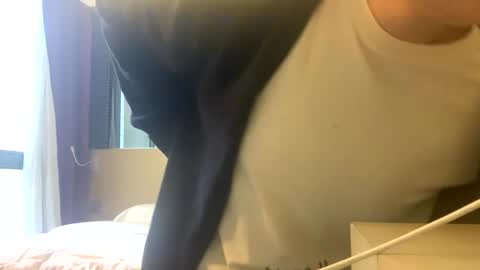 Snapshot of cocacola1668 chatting on November 14, 4:11 am Cocacola1668 online show from November 14, 4:11 am