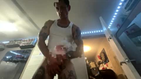 Snapshot of cock4yyoouu chatting on June 5, 9:04 am cock4yyoouu online show from June 5, 9:04 am