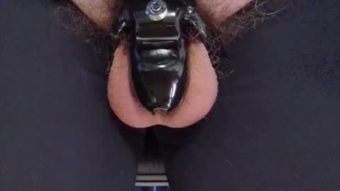 Snapshot of cock_locked chatting on December 7, 1:36 am Locked online show from December 7, 1:36 am