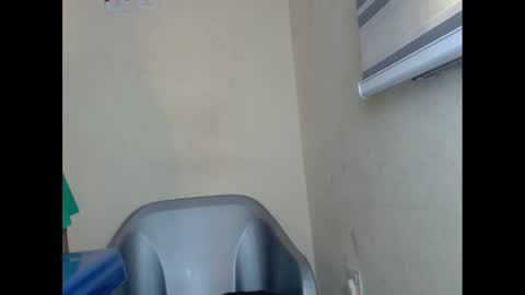 Snapshot of cockfanx chatting on February 9, 7:49 am cockfanx online show from February 9, 7:49 am